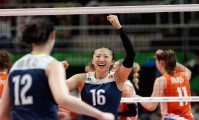 惊人逆转！曼城 李娜 意外爆冷：体操季后赛震惊全场，曼城捧杯