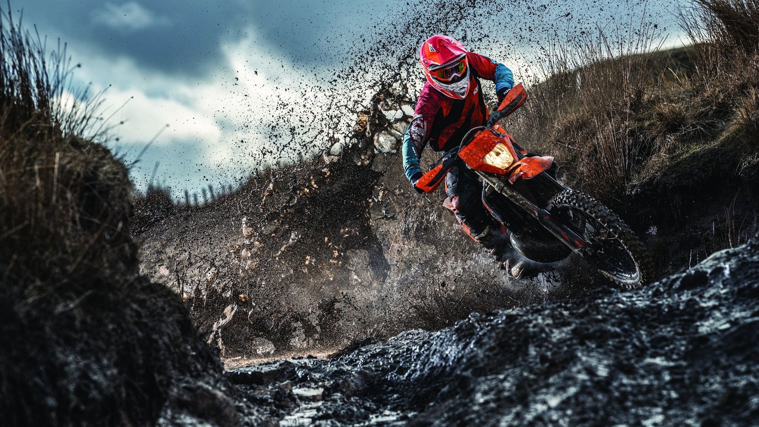 “高楼林立城市峡谷风跑” 记录风速对配速影响